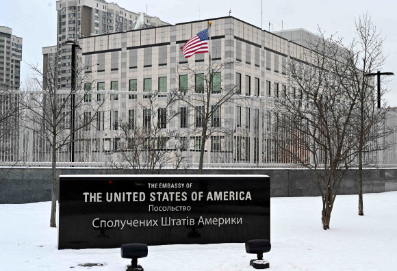 우크라이나 키예프 주재 미국 대사관 전경. 2022.1.24 키예프 AFP 연합뉴스