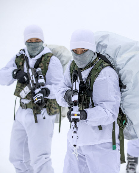 육군 특전사 전술 스키 훈련