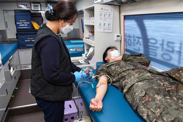 공군, 소아암재단에 헌혈증 4525장