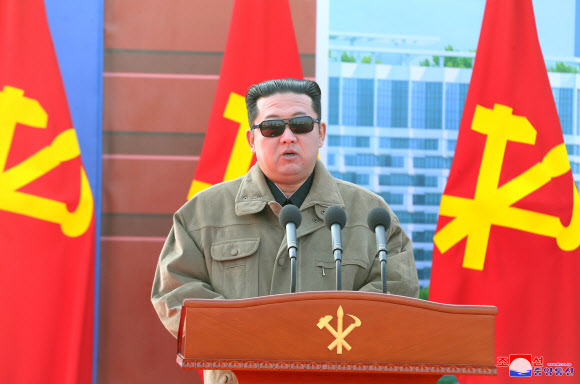 평양에 1만세대 주택건설 착공식…김정은 참석