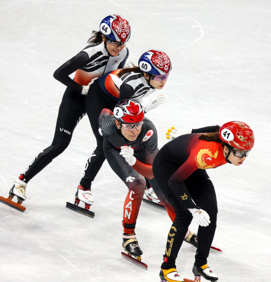 힘차게 임무교대