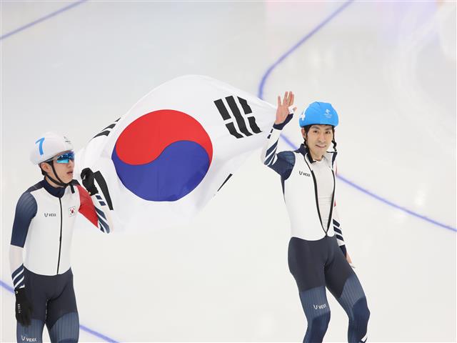 정재원 ‘은’ 이승훈 ‘동’...0.001초 차이로 승부 갈랐다