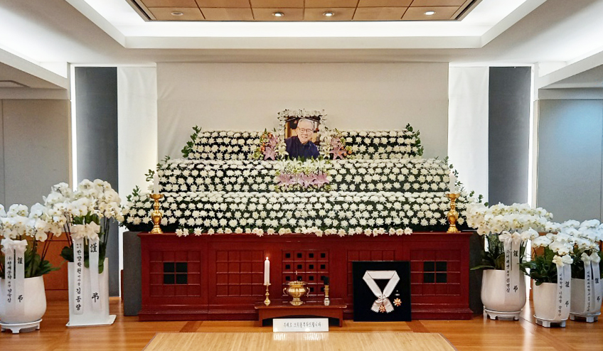 서울대병원 장례식장에 마련된 이 전 장관 빈소. 윤재환 작가 제공.