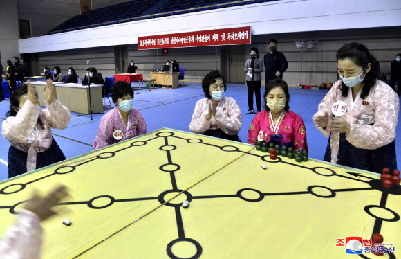 북한, ‘세계 여성의 날’ 맞아 체육·유희 오락경기