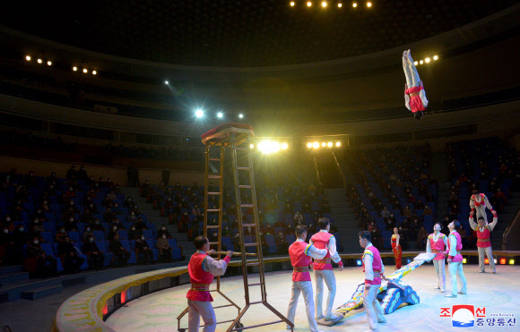 북한, 국제부녀절 맞아 각지서 축하공연