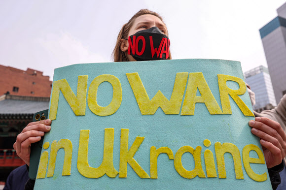 우크라이나에서의 전쟁 중단 촉구