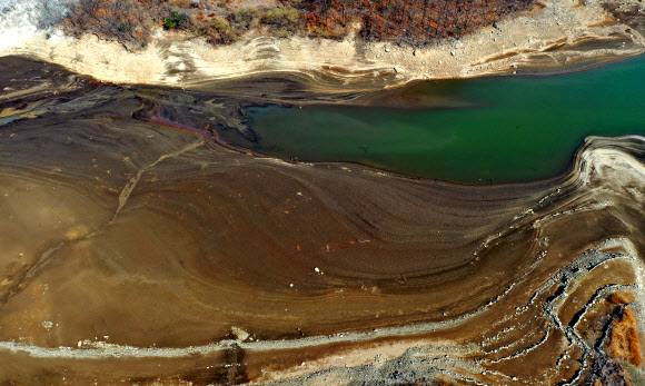 세계 물의 날…바닥 드러낸 가창댐