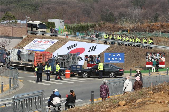 경찰 경비 강화된 박근혜 전 대통령 대구 사저