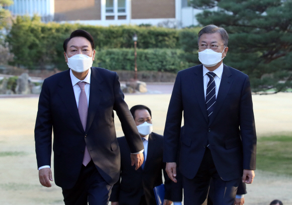 대통령·당선인 19일 만에 첫 회동