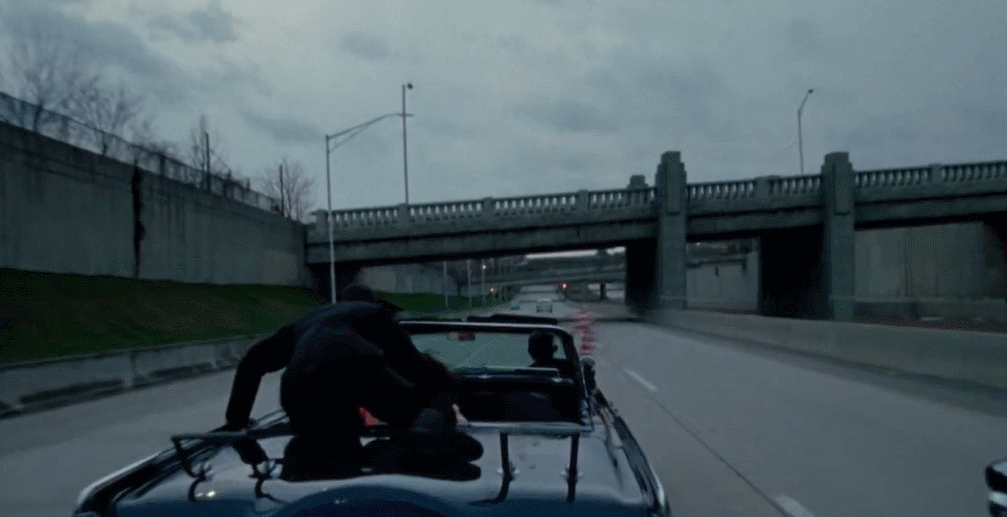나탈리 포트먼 주연 영화 ‘재키’에서 존 F. 케네디 서거 장면을 담은 모습.