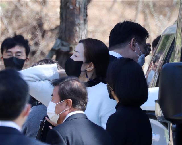 추모행사 마친 한진 일가