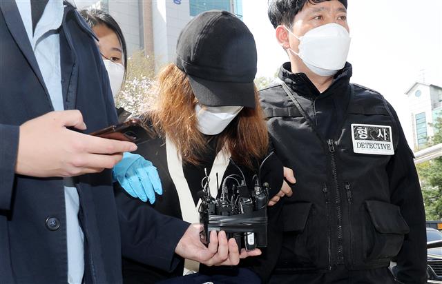 생활고에 두 아들 살해한 엄마