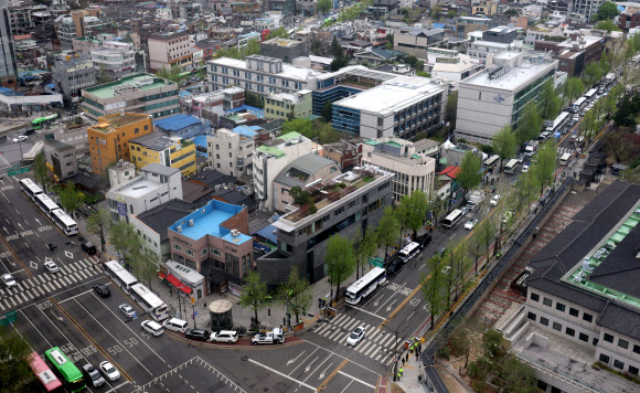 인수위 둘러싼 경찰 차벽