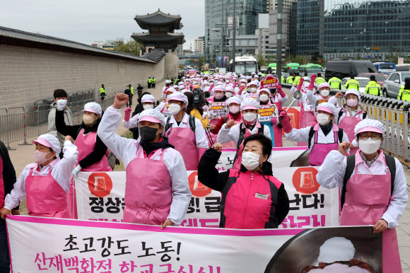 학교 급식 현장 인원 공백 해결 촉구