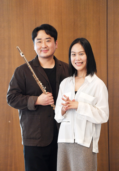 피아니스트 손열음(오른쪽)과 플루티스트 조성현.   오장환 기자