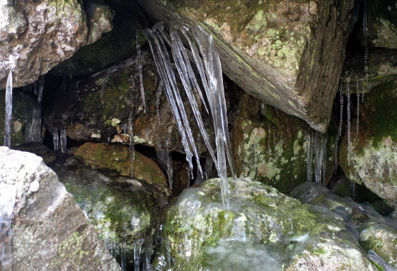 밀양 얼음골 결빙