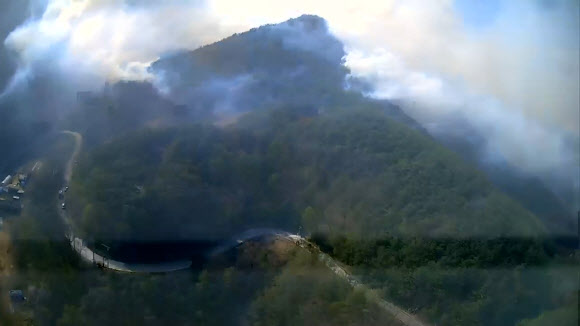 건조특보 속 영월서 산불