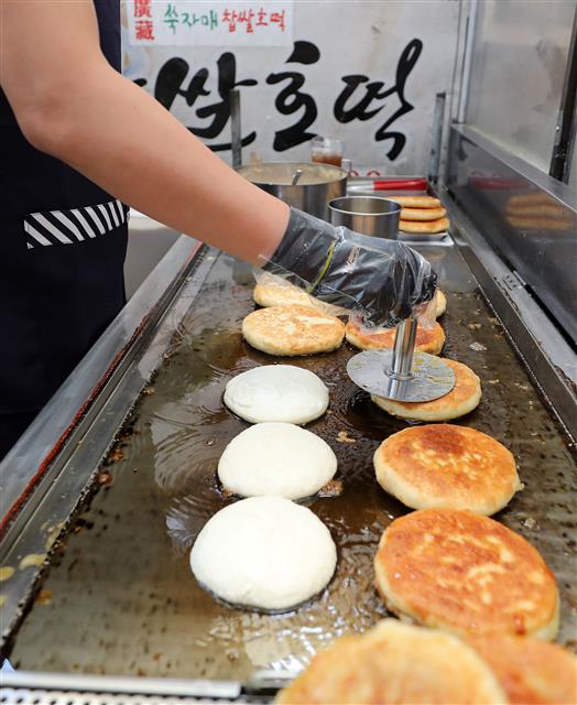 인니 팜유 수출 중단에 먹거리 가격 인상 우려 높아져