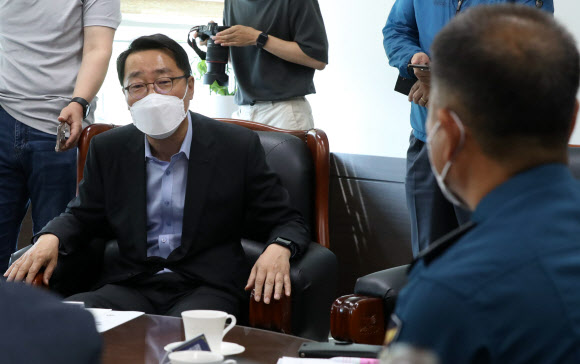 민주당, 문 전 대통령 사저 집회 관련 항의