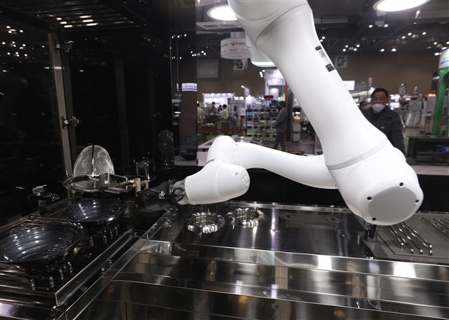 로봇의 음식 솜씨
