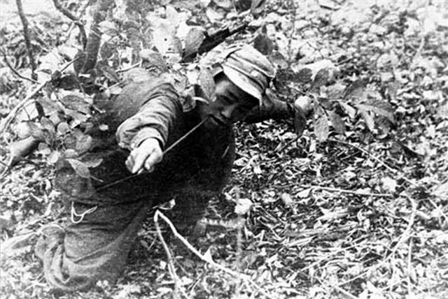 북한 노동당 기관지 노동신문은 5일 조국해방전쟁(6?25전쟁) 시기 인민군의 활약을 소개하면서 국가에 대한 충성심을 고취시켰다.  평양 노동신문·뉴스1