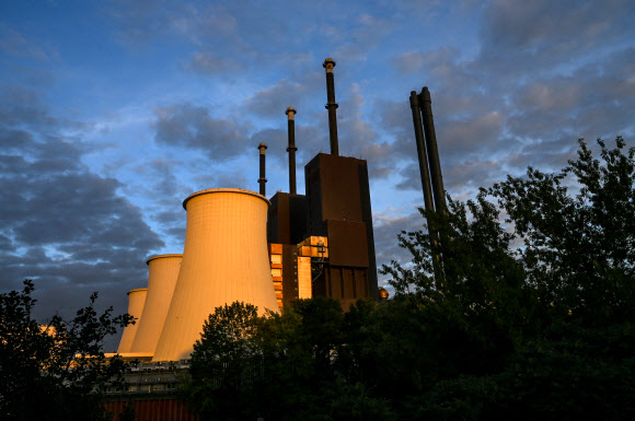 독일 베를린의 전기·난방 공급을 맡고있는 리히터펠데 열병합발전소 EPA 연합뉴스