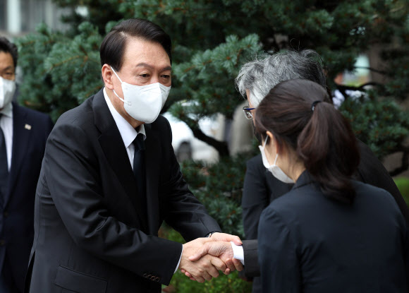 아베 조문 간 윤석열 대통령