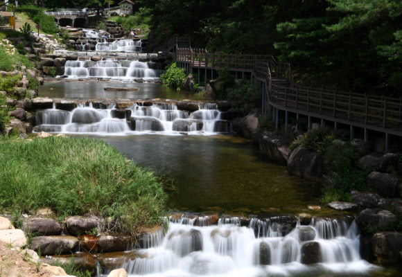 맑고 깨끗한 거창의 계곡