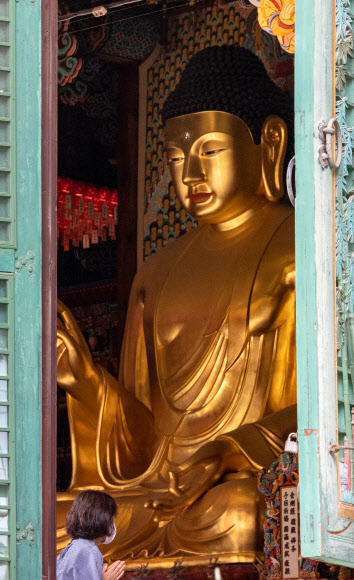 ‘폭염’에도 소망 담긴 기도는 계속