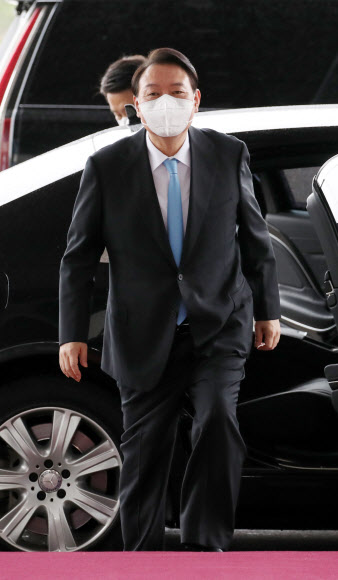 업무 복귀하는 윤석열 대통령