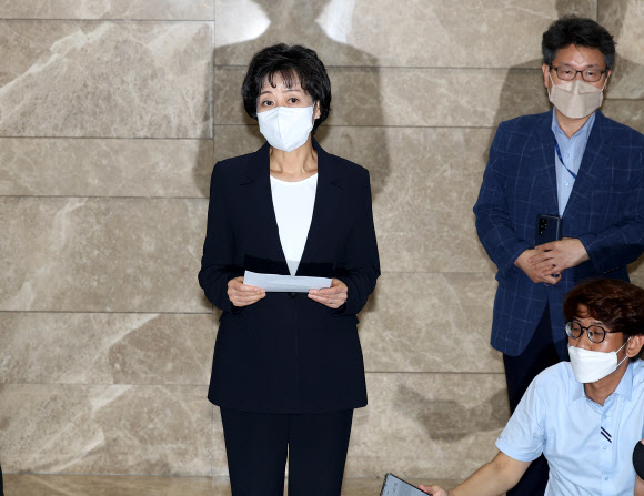 입장 표명하는 박순애 사회부총리