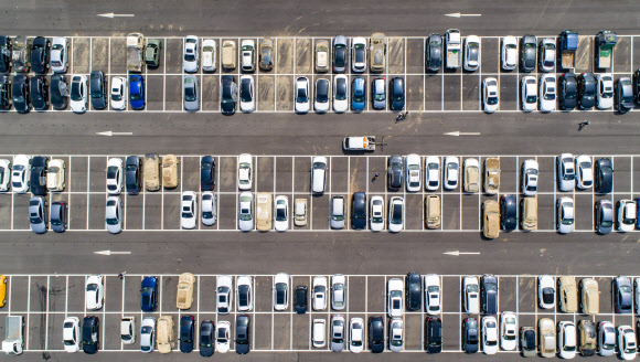 18일 경기도 과천시 서울대공원 침수차 임시 적치장에 침수차들이 세워져 있다. 2022.8.18  연합뉴스