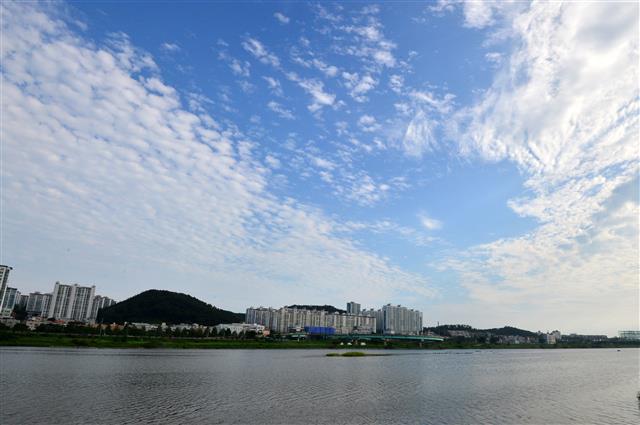 푸른 가을 하늘