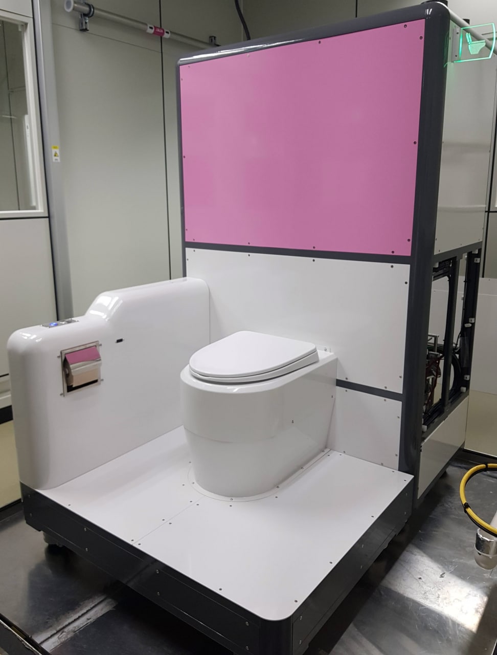 삼성종합기술원이 개발에 성공한 신개념 화장실 프로토타입. 삼성전자 제공