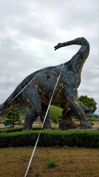 태풍에 날아갈까봐...