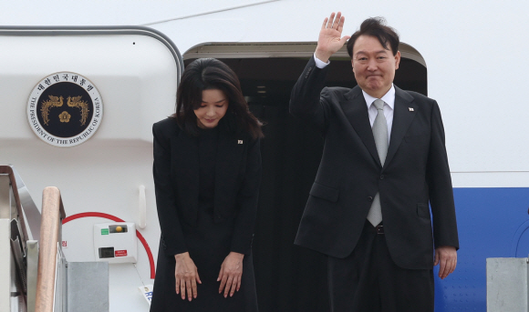 尹대통령, 英美加 순방 출국 