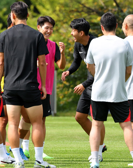 화기애애한 대표팀