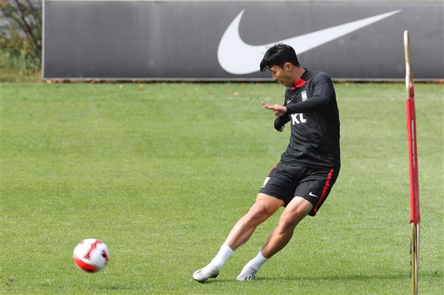 손흥민 ‘집중’