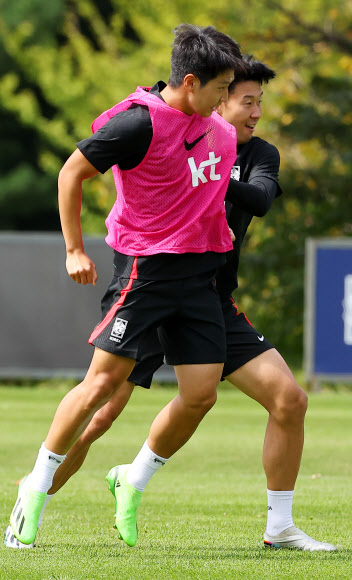 함께 훈련하는 손흥민-이강인