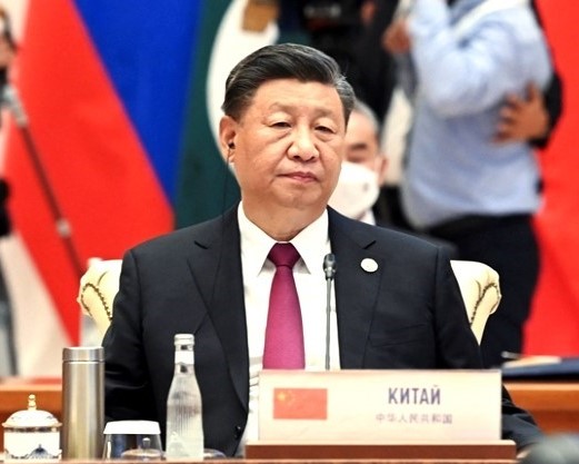 시진핑 중국 국가주석이 지난 16일 우즈베키스탄 사마르칸트에서 열린 상하이협력기구(SCO) 정상회의에 참석한 모습. 사마르칸트 로이터 연합뉴스