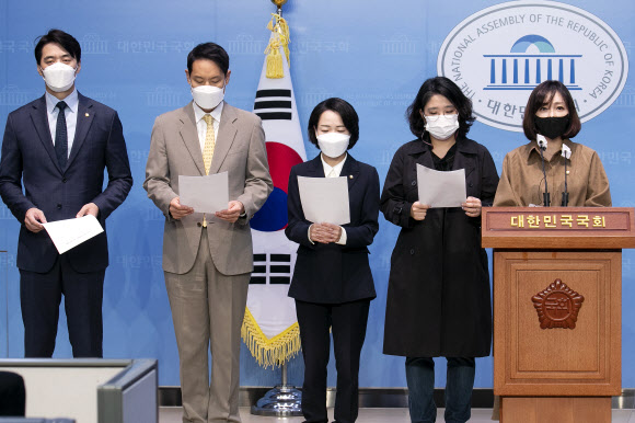‘스토킹 피해자 보호법안 처리 촉구 성명’ 발표 기자회견