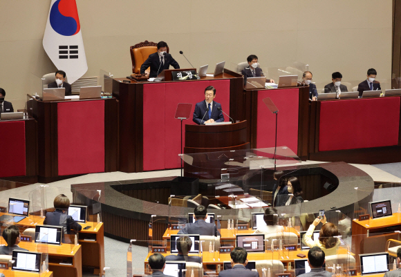 이재명 더불어민주당 대표가 28일 서울 여의도 국회에서 열린 본회의에서 교섭단체 대표연설을 하고 있다. 2022. 9. 28  김명국 기자