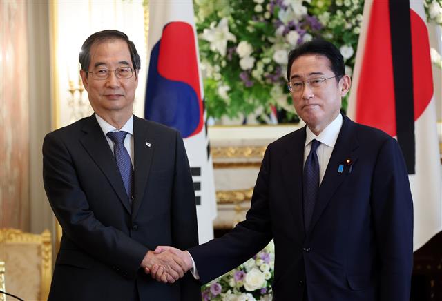 아베 국장 참석한 한덕수 총리, 기시다와 면담