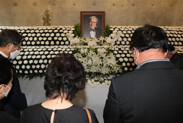 김옥길 기념관에 마련된 김동길 명예교수의 빈소