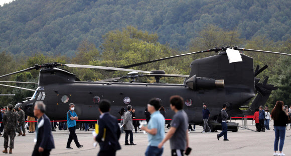 첨단 군 장비가 한 자리에