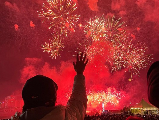 개그맨 박미선이 세계 불꽃 축제 관람 인증샷을 공개했다. SNS 캡처