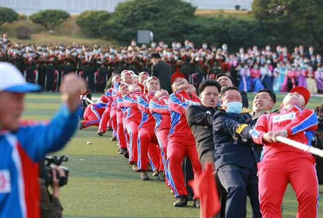 만경대·강반석학원, 창립 75돌 맞아 체육대회 개최