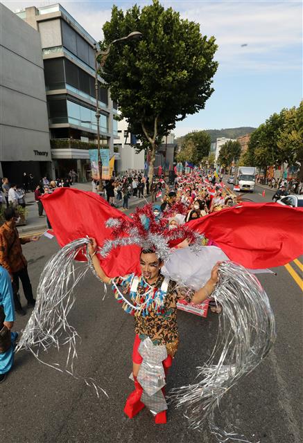 화려한 퍼레이드