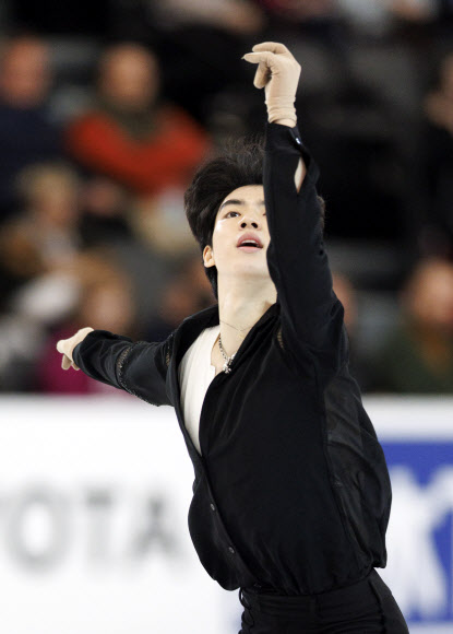 Junhwan Cha of Korea competes in the Men‘s Short program during the Figure Skating Grand Prix America 2022 in Norwood, Massachusetts, USA, 21 October 2022.  EPA 연합뉴스