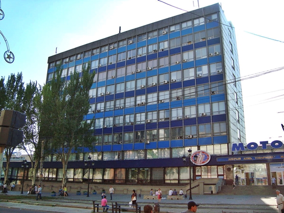 우크라이나의 세계 최대 전투기 엔진 제조기업 모터 시치 본사 전경.  위키피디아 자료사진
